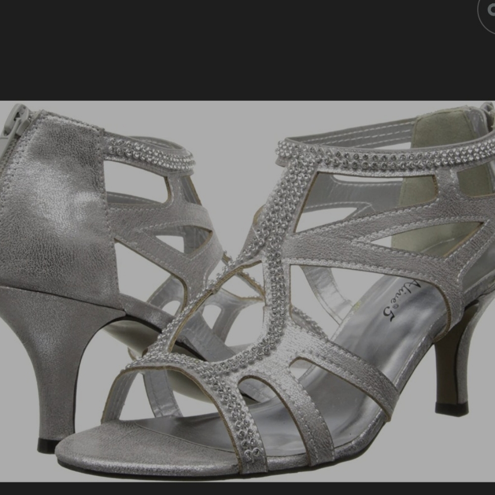 Easy Street Flattery Silver Evening Sandle